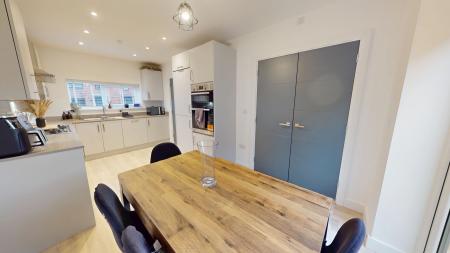 3 bedroom Detached house for sale in Friesian Way, Uttoxeter, ST14