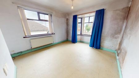 2 bedroom Detached bungalow for sale in Greenbank Road, Burslem, Stoke-on-Trent, ST6