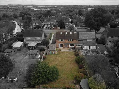 4 bedroom Semi-detached house for sale in Keele Road, Newcastle-under-Lyme, ST5