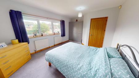 4 bedroom Semi-detached house for sale in Keele Road, Newcastle-under-Lyme, ST5