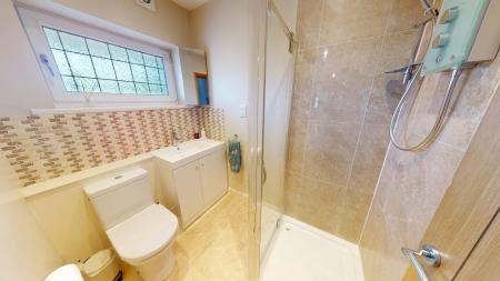 4 bedroom Semi-detached house for sale in Keele Road, Newcastle-under-Lyme, ST5