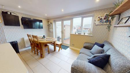 3 bedroom Semi-detached house for sale in Linnburn Road, Meir Hay, Stoke-on-Trent, ST3
