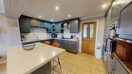 3 bedroom Semi-detached house for sale in Linnburn Road, Meir Hay, Stoke-on-Trent, ST3