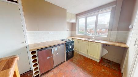 2 bedroom Flat for sale in Mackenzie Crescent, Cheadle, ST10