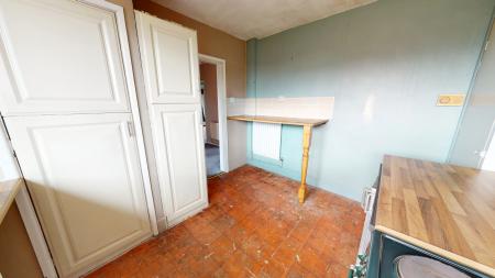 2 bedroom Flat for sale in Mackenzie Crescent, Cheadle, ST10