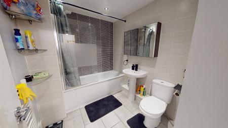 2 bedroom Flat for sale in Norville Drive, Hanley, Stoke-on-Trent, ST1
