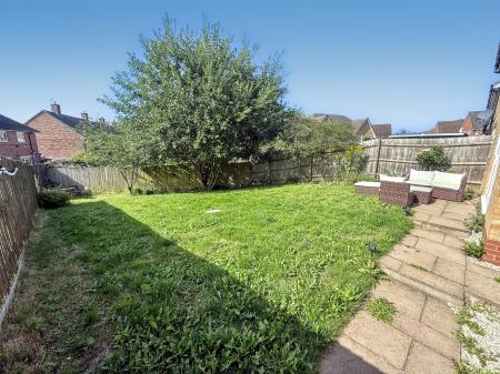 3 bedroom Semi-detached house for sale in Pipers View, Meir, Stoke-on-Trent, ST3