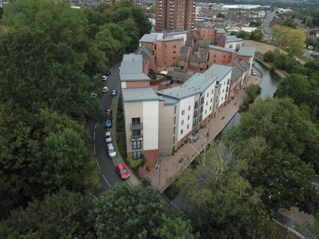 2 bedroom Flat for sale in Ridgway Road, Hanley, Stoke-on-Trent, ST1