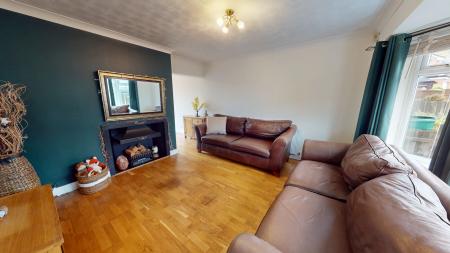 3 bedroom Semi-detached house for sale in Rushton Way, Forsbrook, Stoke-on-Trent, ST11