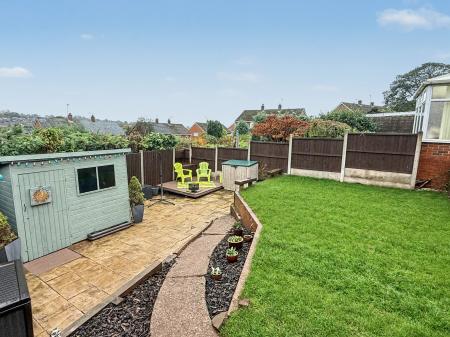 3 bedroom Semi-detached house for sale in Rushton Way, Forsbrook, Stoke-on-Trent, ST11