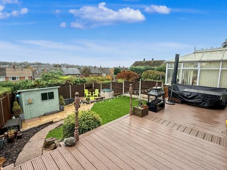 3 bedroom Semi-detached house for sale in Rushton Way, Forsbrook, Stoke-on-Trent, ST11