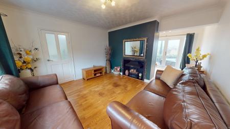 3 bedroom Semi-detached house for sale in Rushton Way, Forsbrook, Stoke-on-Trent, ST11