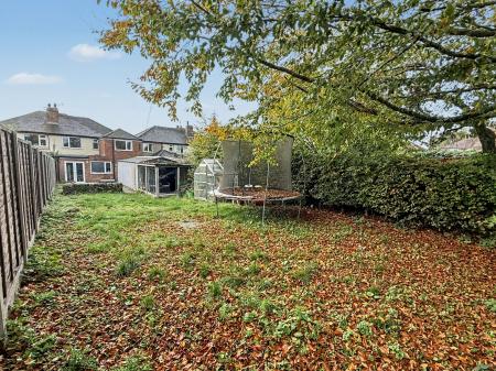 5 bedroom Semi-detached house for sale in Uttoxeter Road, Draycott, Stoke-on-Trent, ST11