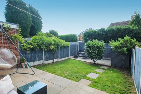 3 bedroom Semi-detached house for sale in Westonfields Drive, Westonfields, Stoke-on-Trent, ST3