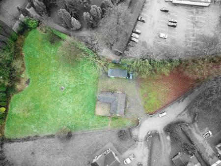 4 bedroom Detached house to let in Dimsdale Hall Drive, Dimsdale, Newcastle-under-Lyme, ST5