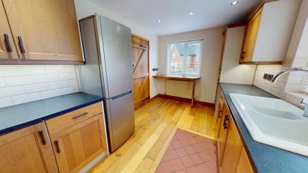 4 bedroom Detached house to let in Dimsdale Hall Drive, Dimsdale, Newcastle-under-Lyme, ST5