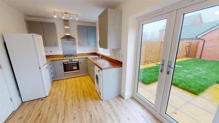 2 bedroom Town house to let in Palmer Way, Blythe Bridge, Stoke-on-Trent, ST11