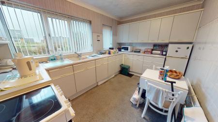 2 bedroom Semi-detached house for sale in Riceyman Road, Bradwell, Newcastle-under-Lyme, ST5