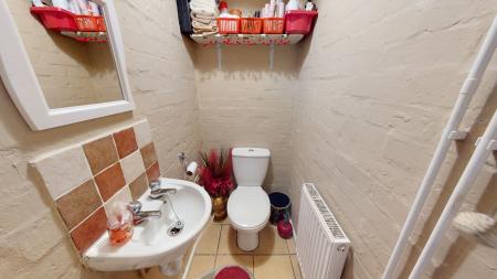 3 bedroom Semi-detached house for sale in Lane Farm Grove, Sneyd Green, Stoke-on-Trent, ST1