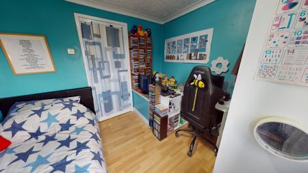 3 bedroom Semi-detached house for sale in Lane Farm Grove, Sneyd Green, Stoke-on-Trent, ST1