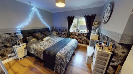 3 bedroom Semi-detached house for sale in Lane Farm Grove, Sneyd Green, Stoke-on-Trent, ST1
