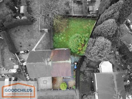 3 bedroom Semi-detached house for sale in Lane Farm Grove, Sneyd Green, Stoke-on-Trent, ST1