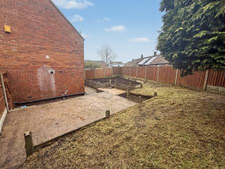 3 bedroom Semi-detached house for sale in Waverton Road, Bentilee, Stoke-on-Trent, ST2