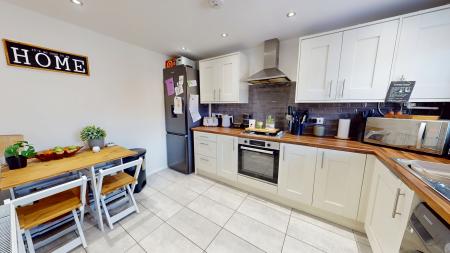 4 bedroom Semi-detached house for sale in Somerset Road, Hanley, Stoke-on-Trent, ST1