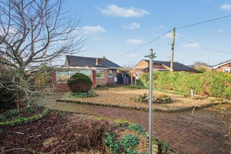 2 bedroom Detached bungalow for sale in The Wood, Meir, Stoke-on-Trent, ST3