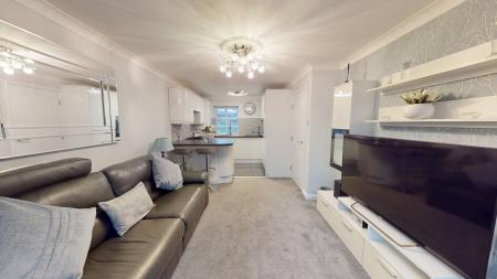 1 bedroom Ground floor flat for sale in Mill Court, Park Drive, Trentham, Stoke-on-Trent, ST4