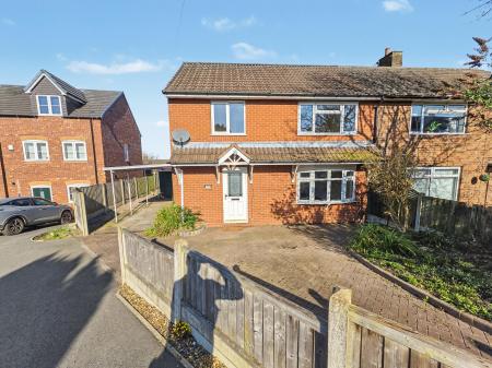 Sussex Drive, Kidsgrove, Stoke-on-Trent, ST7