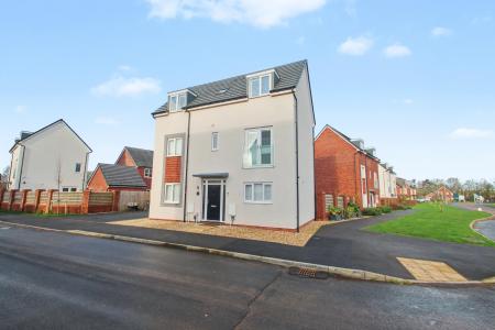 4 bedroom Detached house for sale in Palmer Way, Blythe Bridge, Stoke-on-Trent, ST11