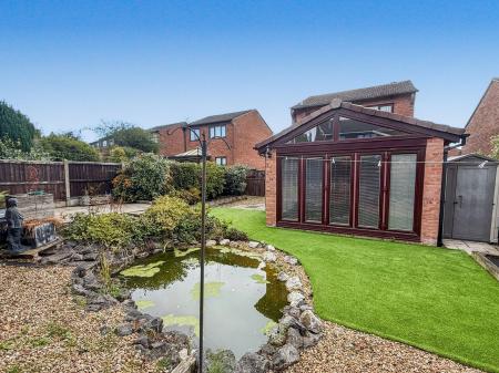 3 bedroom Detached house to let in Widecombe Road, Birches Head, Stoke-on-Trent, ST1