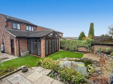 3 bedroom Detached house to let in Widecombe Road, Birches Head, Stoke-on-Trent, ST1