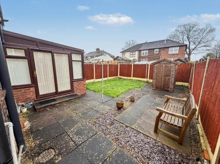 2 bedroom Semi-detached house for sale in Levita Road, Oakhill, Stoke-on-Trent, ST4