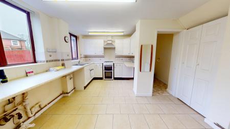 2 bedroom Semi-detached house for sale in Levita Road, Oakhill, Stoke-on-Trent, ST4