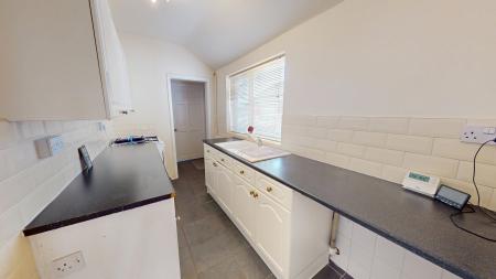 2 bedroom Terraced House to let in Hollings Street, Fenton, Stoke-on-Trent, ST4