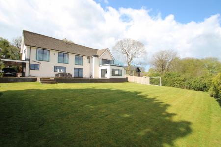 5 bedroom Detached house for sale in Manor Road, Madeley, Crewe, CW3