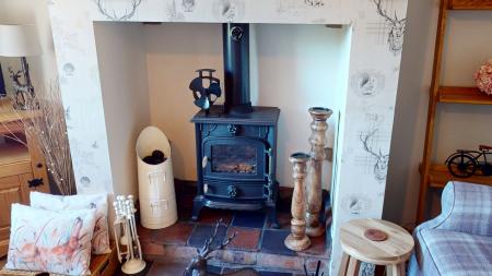 2 bedroom Terraced House for sale in Railway Terrace, Whiston Bank, Froghall, Staffordshire, ST10