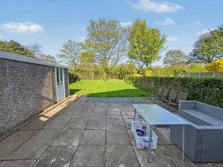 3 bedroom Semi-detached house for sale in Hanbridge Avenue, Bradwell, Newcastle-under-Lyme, ST5