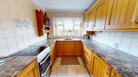 2 bedroom Detached bungalow for sale in Lowell Drive, Park Hall, Stoke-on-Trent