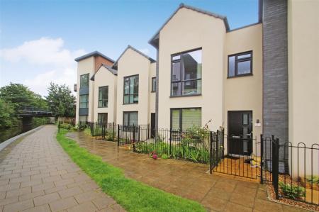 3 bedroom Terraced House for sale in Ivory Close, Hanley, Stoke-on-Trent