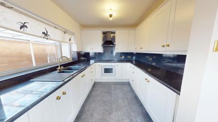2 bedroom Detached bungalow for sale in Meadow Way, Stone, ST15