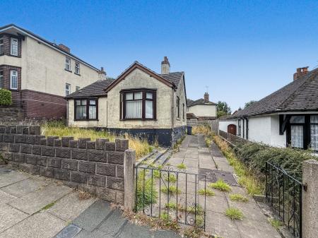 2 bedroom Detached bungalow for sale in Greenbank Road, Tunstall, Stoke-on-Trent