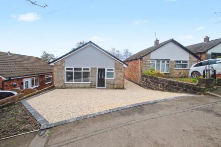 2 bedroom Detached bungalow for sale in Stratheden Road, Bradeley, Stoke-on-Trent