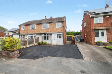 3 bedroom Semi-detached house for sale in Dove Road, Forsbrook, ST11