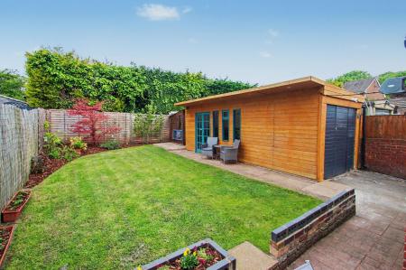 3 bedroom Semi-detached house for sale in Dove Road, Forsbrook, ST11