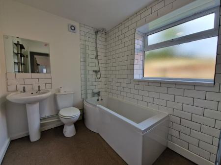 4 bedroom Terraced House for sale in Stanton Road, Meir, Stoke-on-Trent