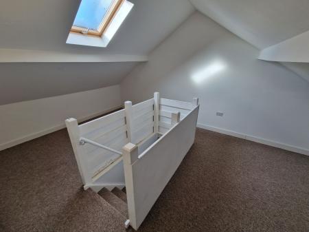 4 bedroom Terraced House for sale in Stanton Road, Meir, Stoke-on-Trent