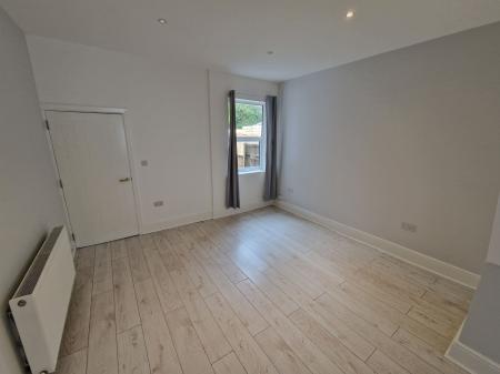 4 bedroom Terraced House for sale in Stanton Road, Meir, Stoke-on-Trent